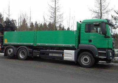 LKW mit Kran von Grimm und Partner Fahrzeugbau